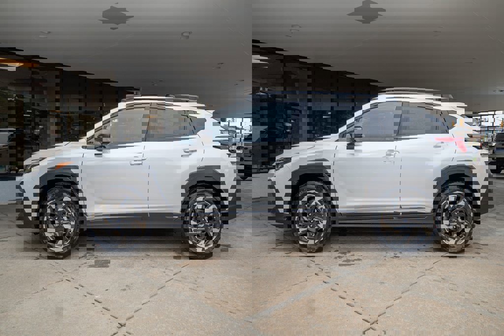 New 2025 Subaru Crosstrek 2.5i Limited image 4