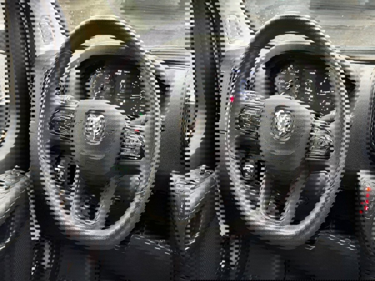 Used 2025 RAM ProMaster 2500 w/ Convenience Group image 23