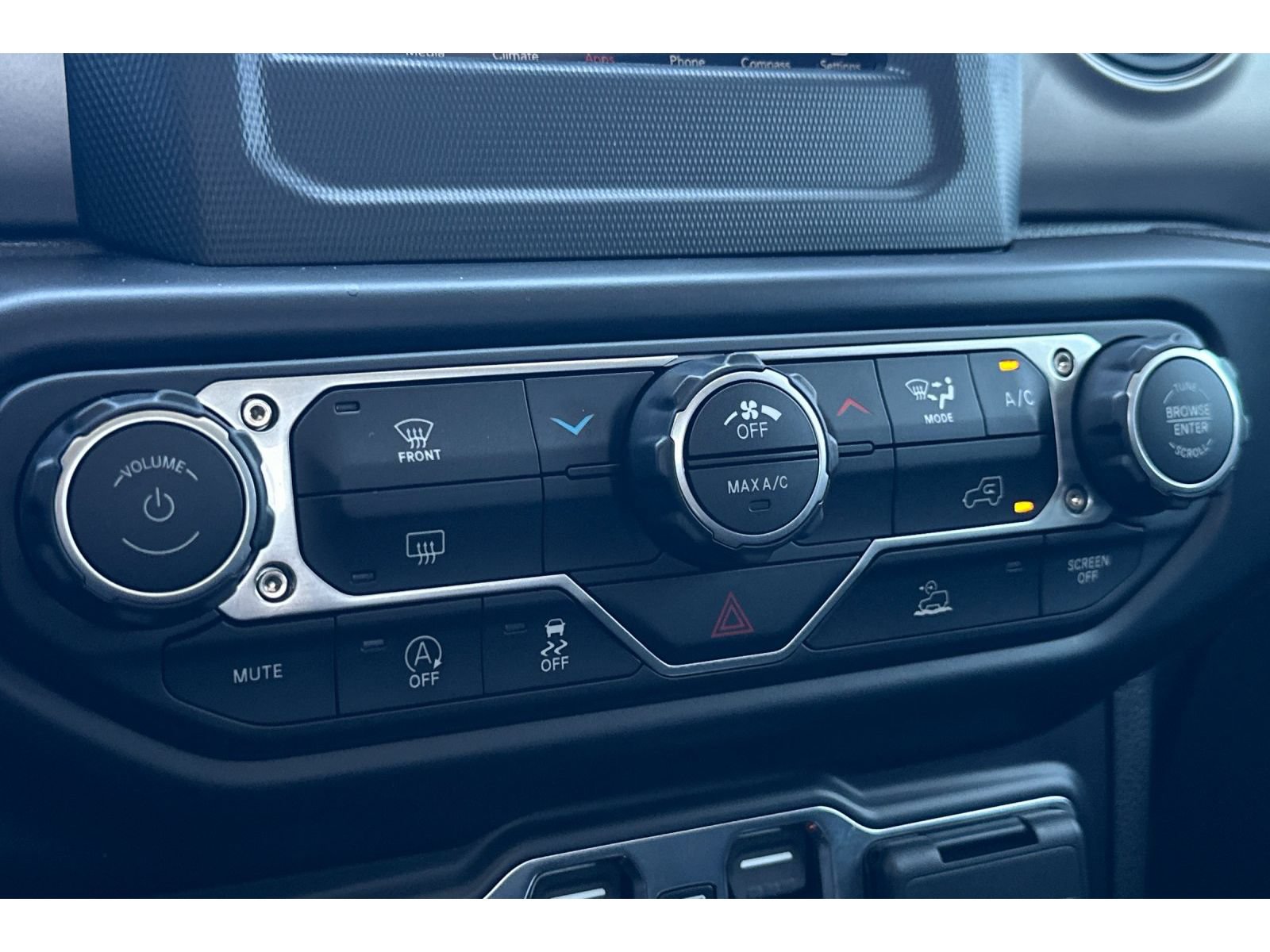Used 2022 Jeep Gladiator Sport AWD/4WD image 27