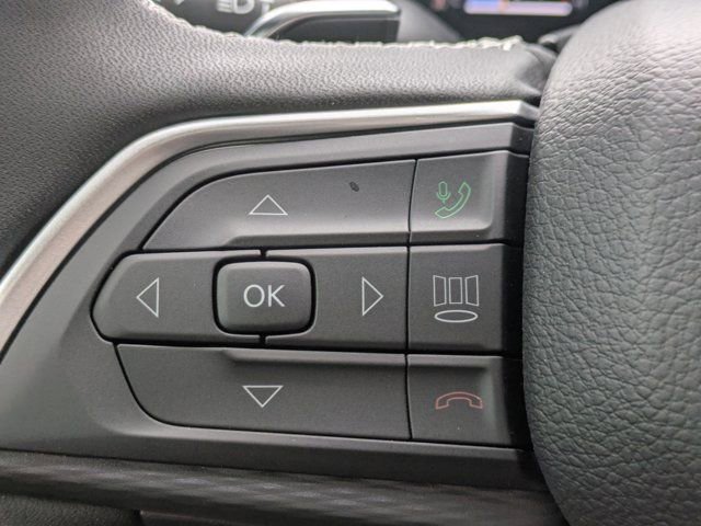 New 2025 Jeep Grand Cherokee Altitude image 22