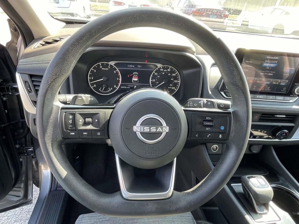 Used 2023 Nissan Rogue SV image 18