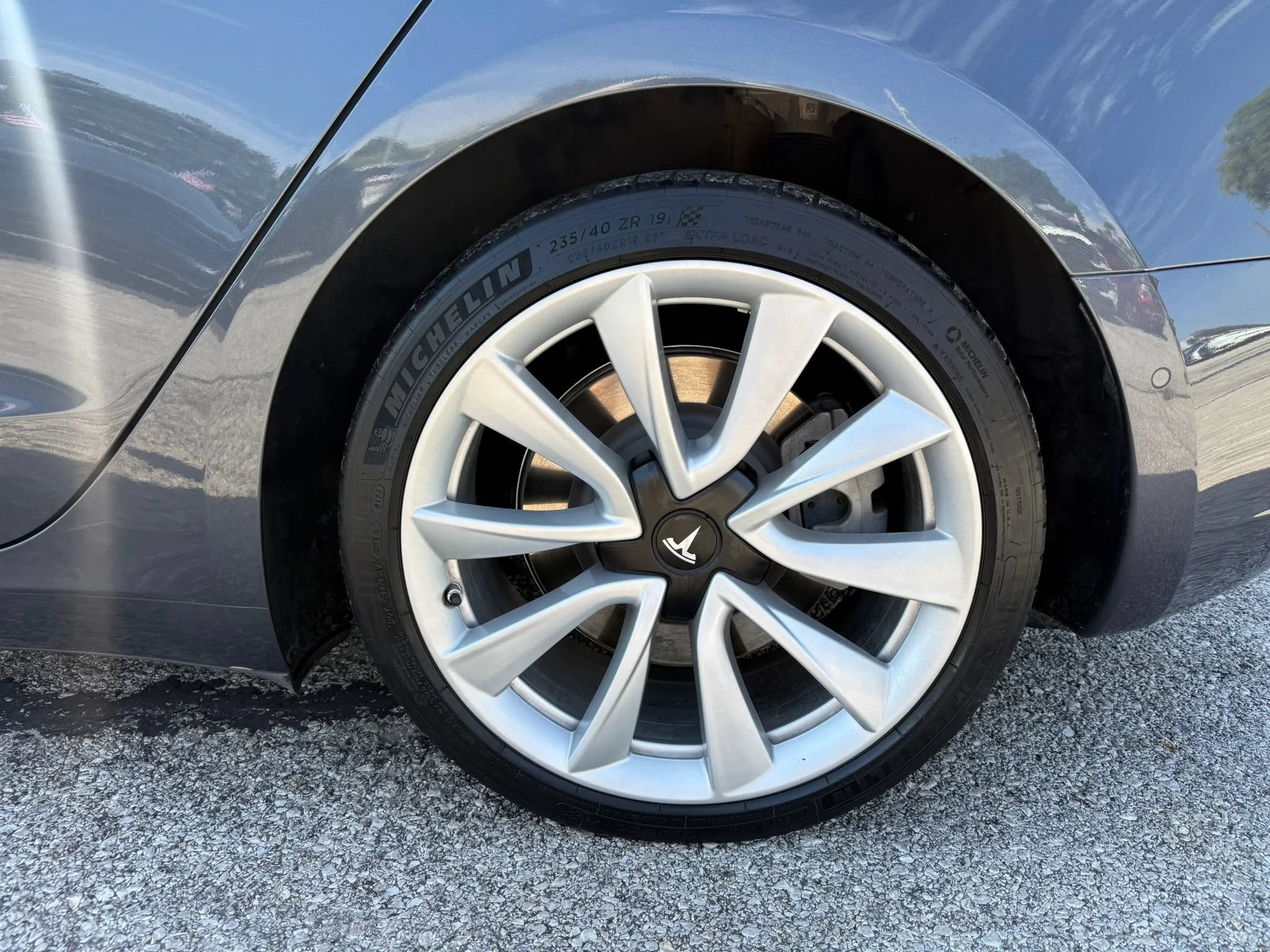 Used 2018 Tesla Model 3 Long Range AWD/4WD image 24