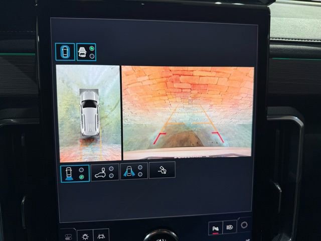 Used 2025 GMC Acadia Denali w/ Super Cruise Package image 9