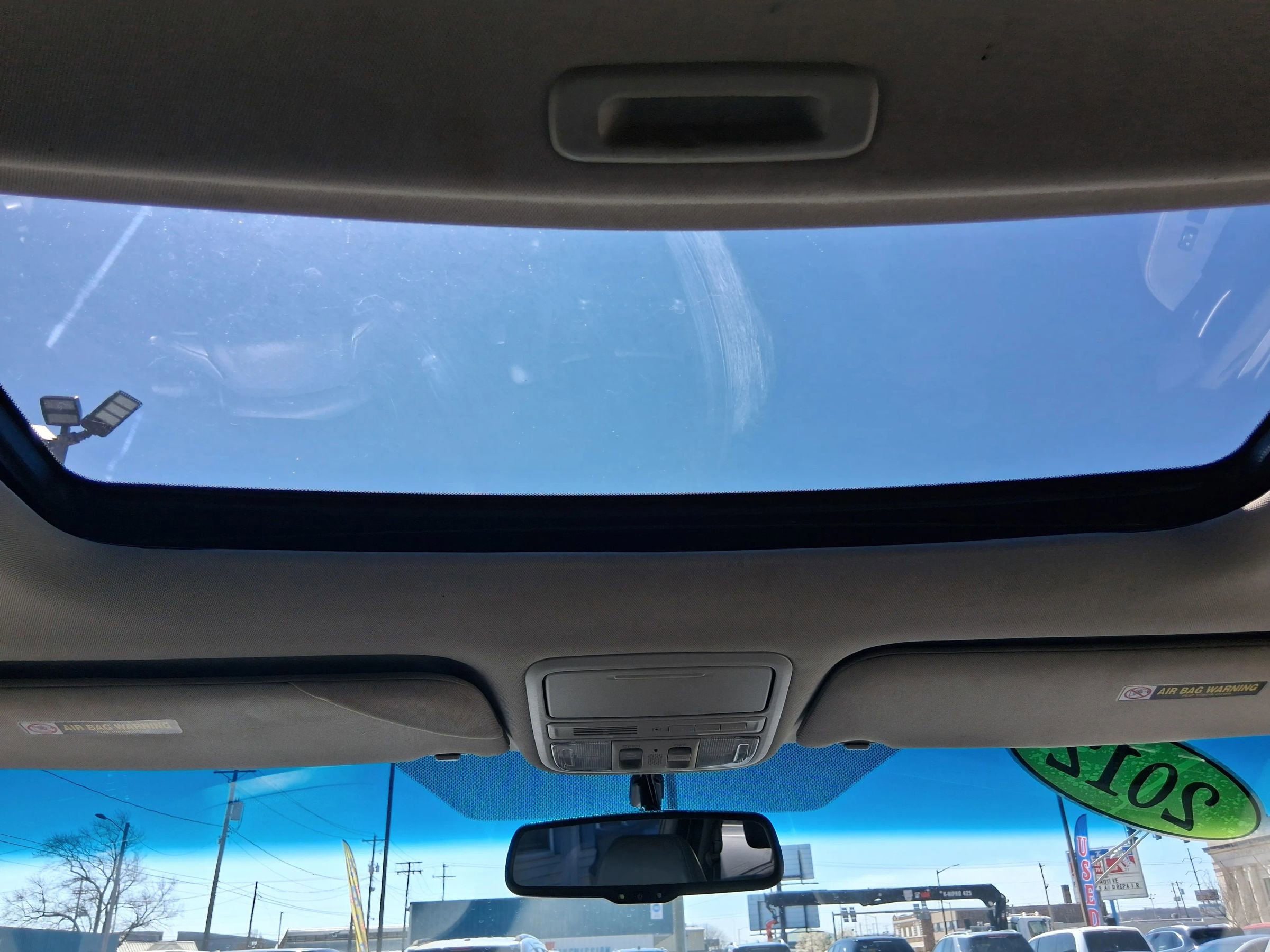 Used 2012 Honda Odyssey Touring Elite image 18