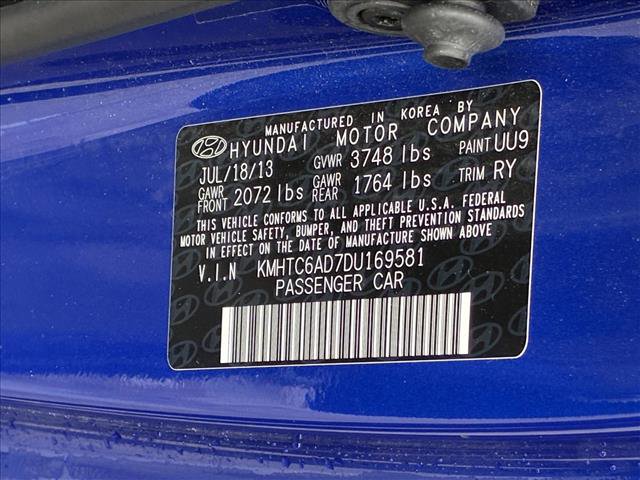 Used 2013 Hyundai Veloster w/ Style Pkg image 12