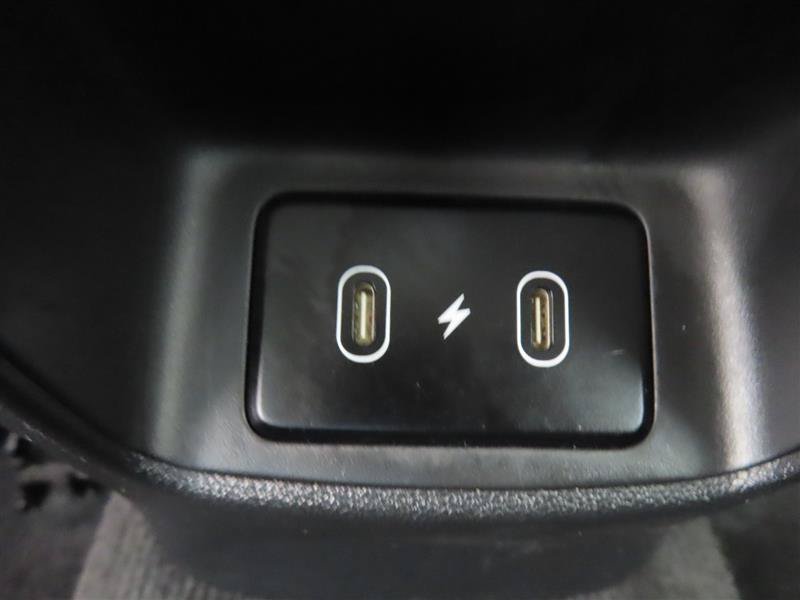 Used 2025 Hyundai Elantra SEL FWD image 30