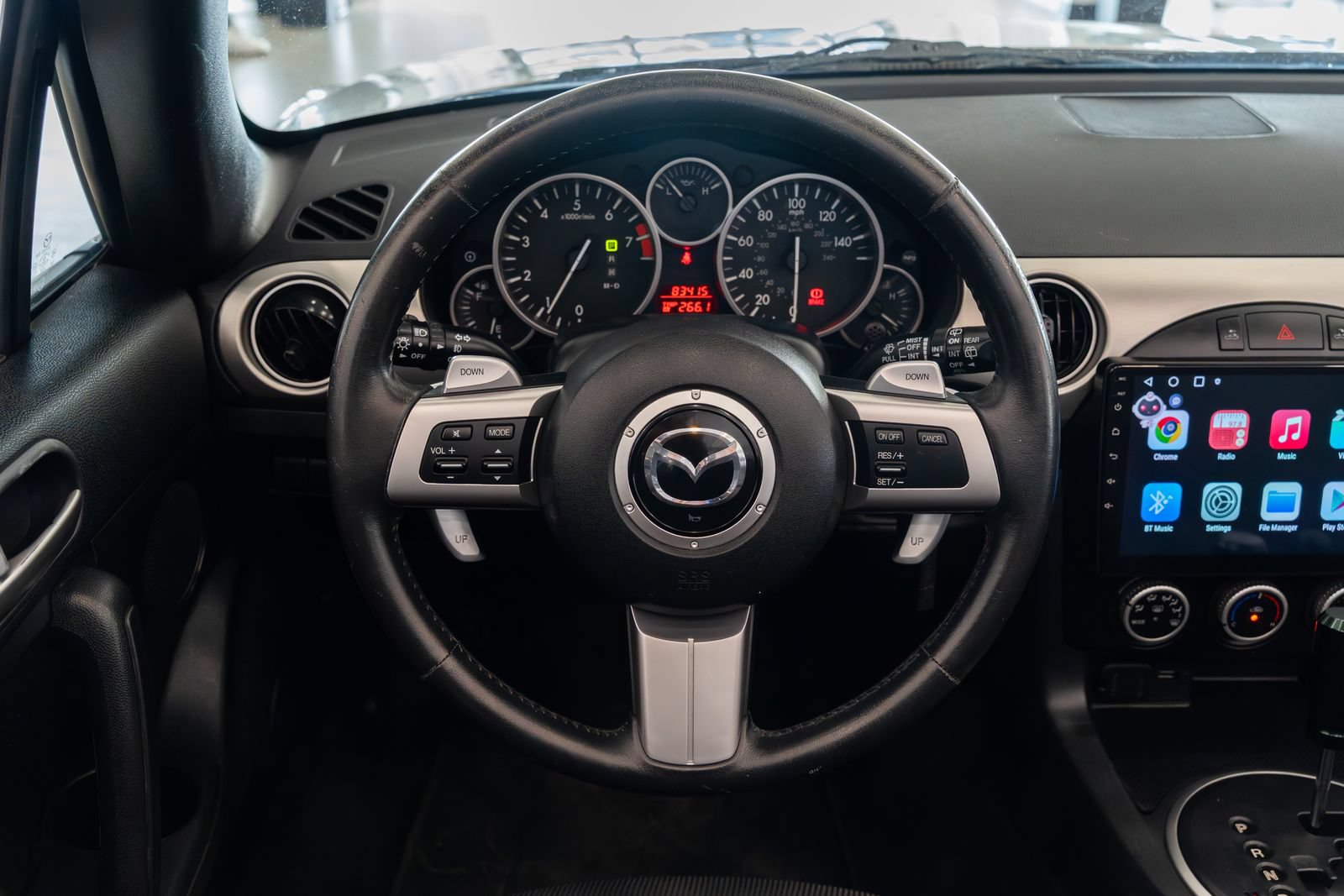 Used 2010 MAZDA MX-5 Miata Touring RWD image 13