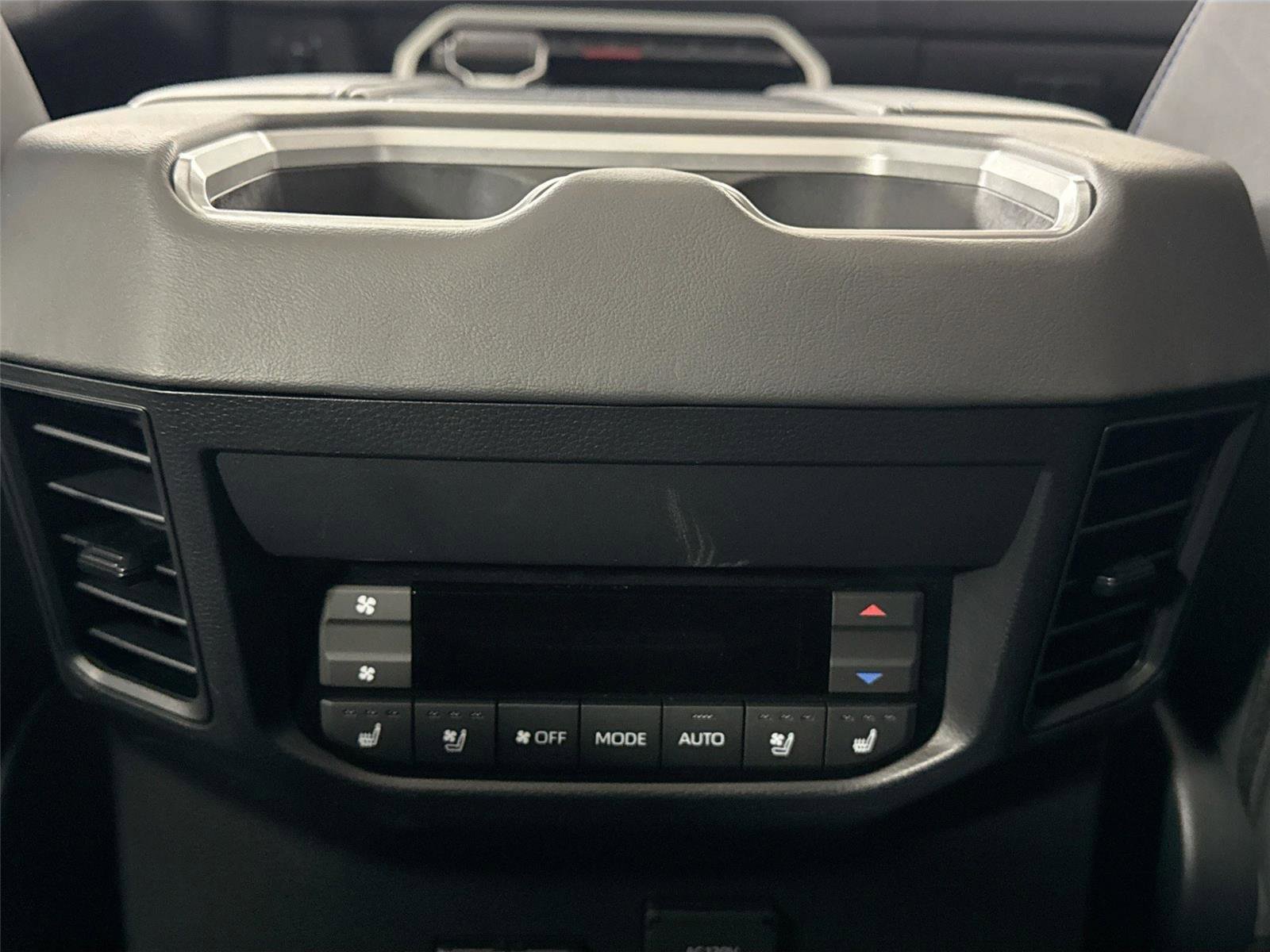 Certified 2025 Toyota Sequoia Platinum image 40