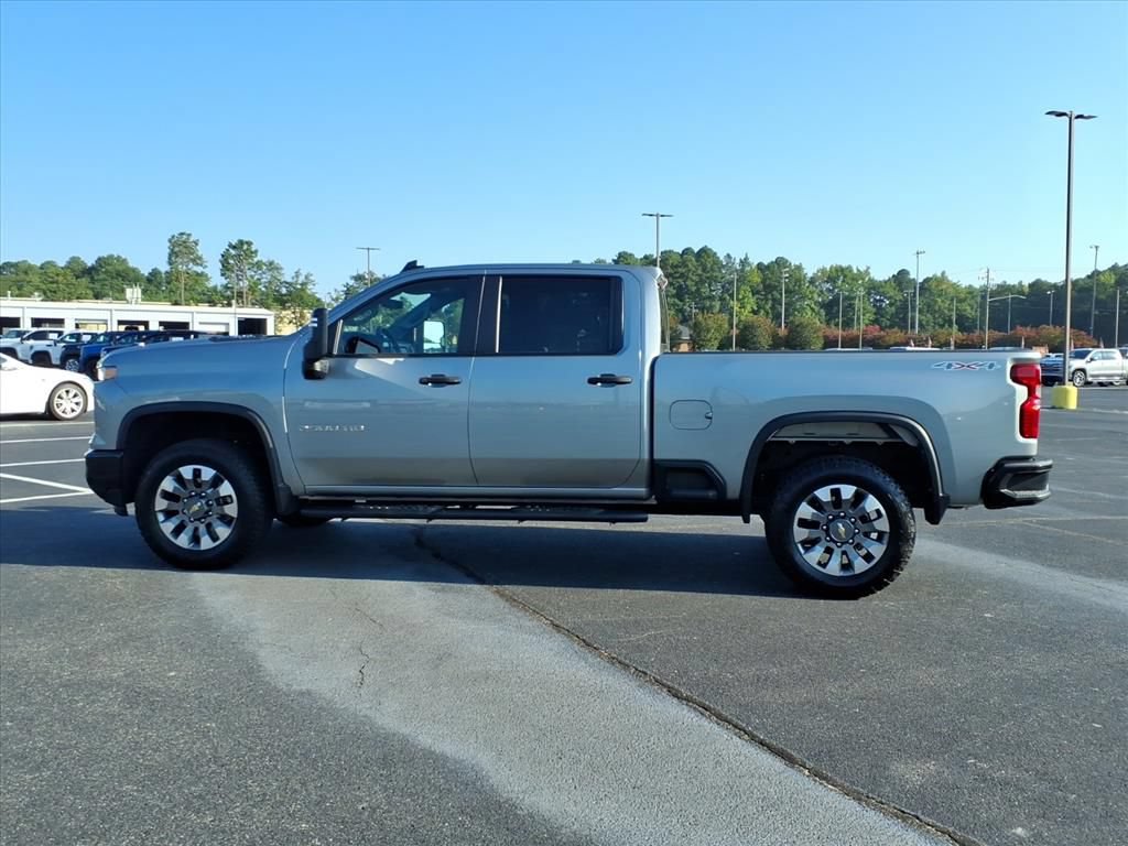 Used 2025 Chevrolet Silverado 2500 Custom w/ Custom Convenience Package AWD/4WD image 16