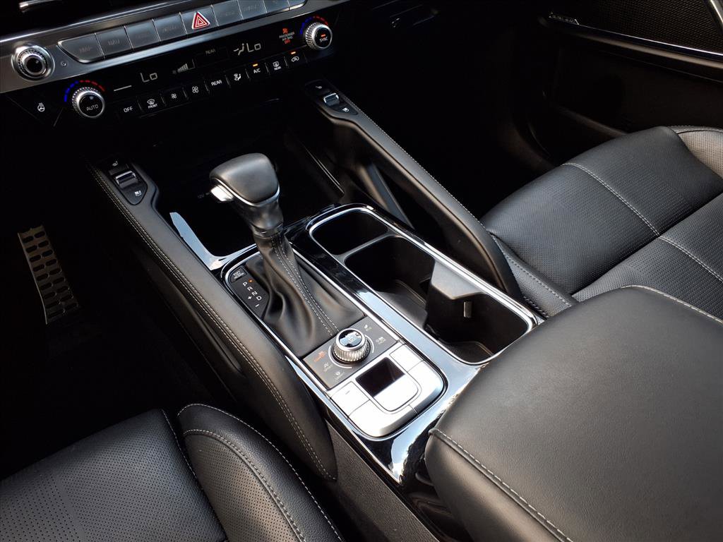 Used 2024 Kia Telluride SX image 17