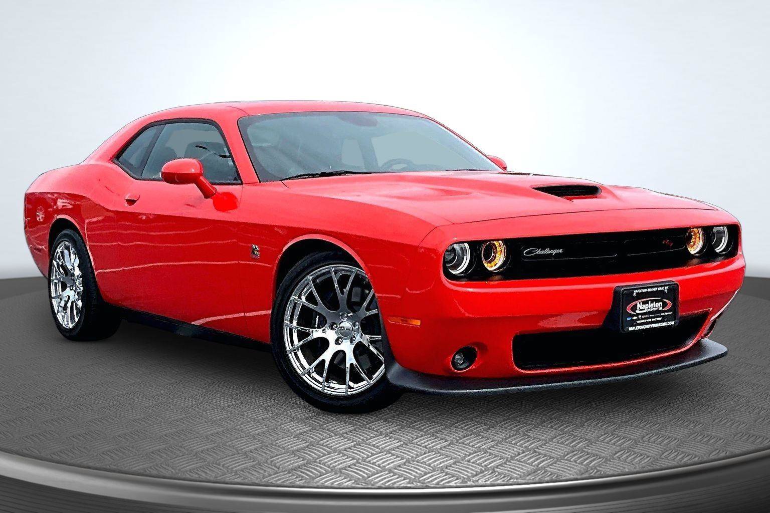 Used 2022 Dodge Challenger R/T Scat Pack w/ Plus Package RWD image 13