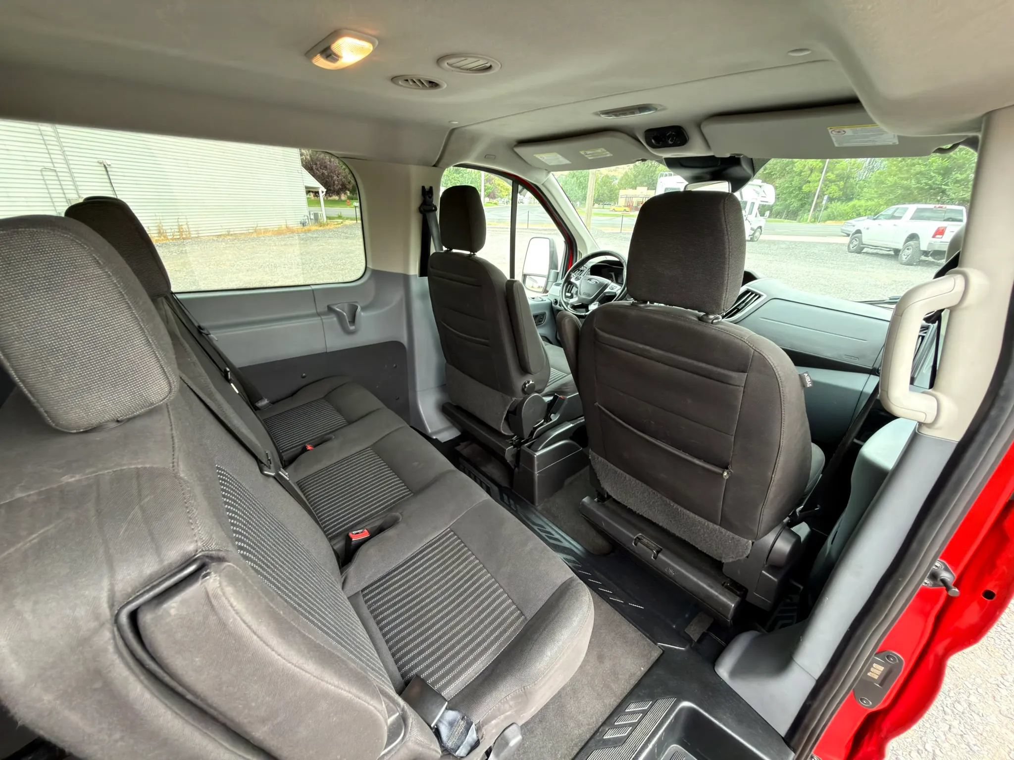 Used 2017 Ford Transit 350 XLT RWD image 13
