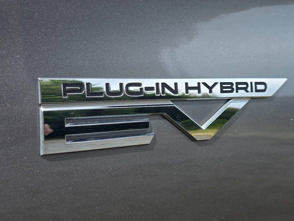 Used 2023 Mitsubishi Outlander SE image 39