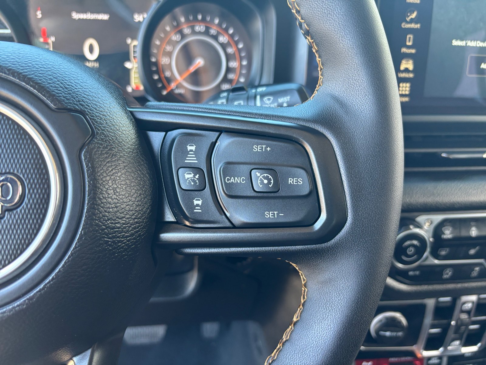 Used 2024 Jeep Wrangler Willys image 34