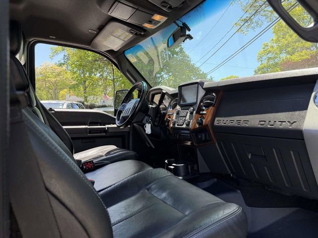 Used 2013 Ford F250 Lariat w/ Lariat Interior Pkg AWD/4WD image 16