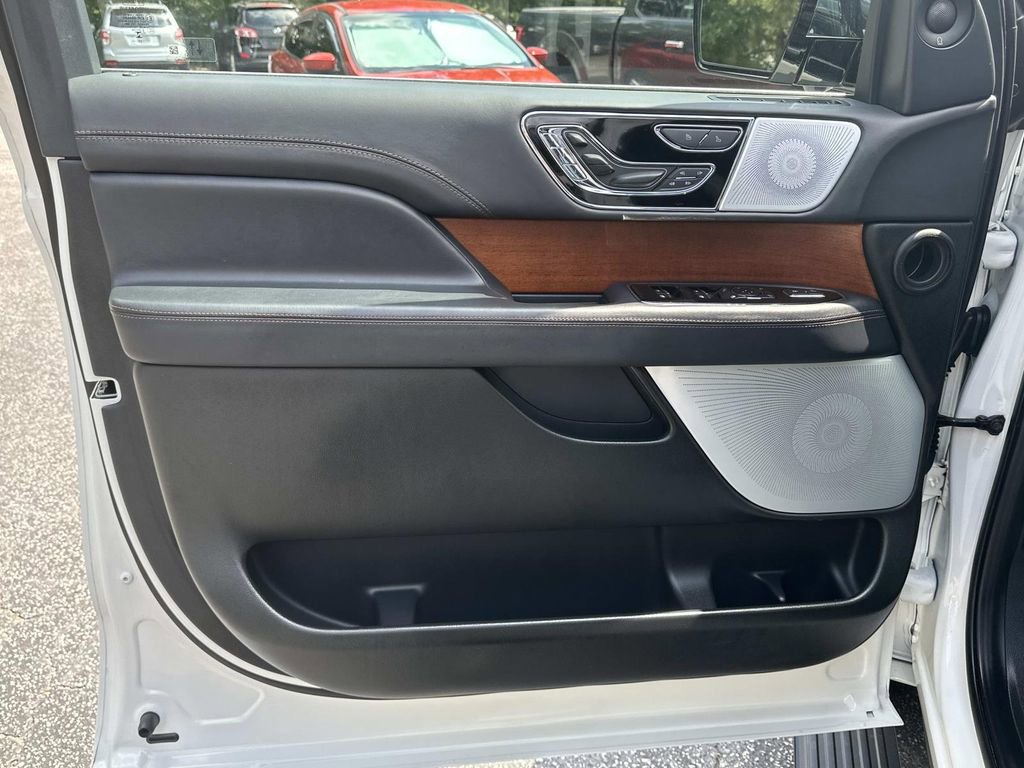 Certified 2024 Lincoln Navigator L Black Label image 10