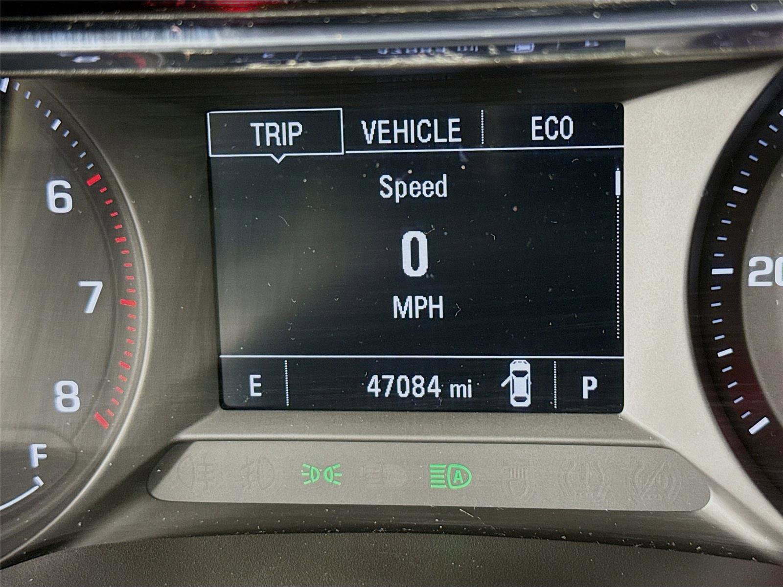 Used 2022 Chevrolet TrailBlazer LT w/ Convenience Package image 2