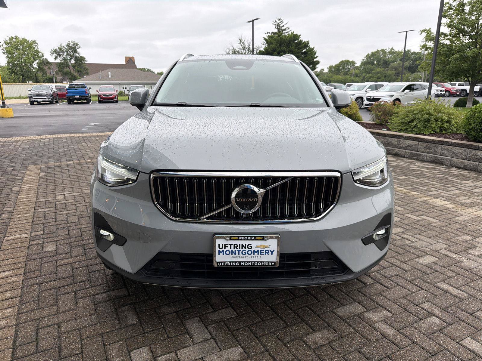 Used 2024 Volvo XC40 B5 Ultimate w/ Protection Package Premier AWD/4WD image 8