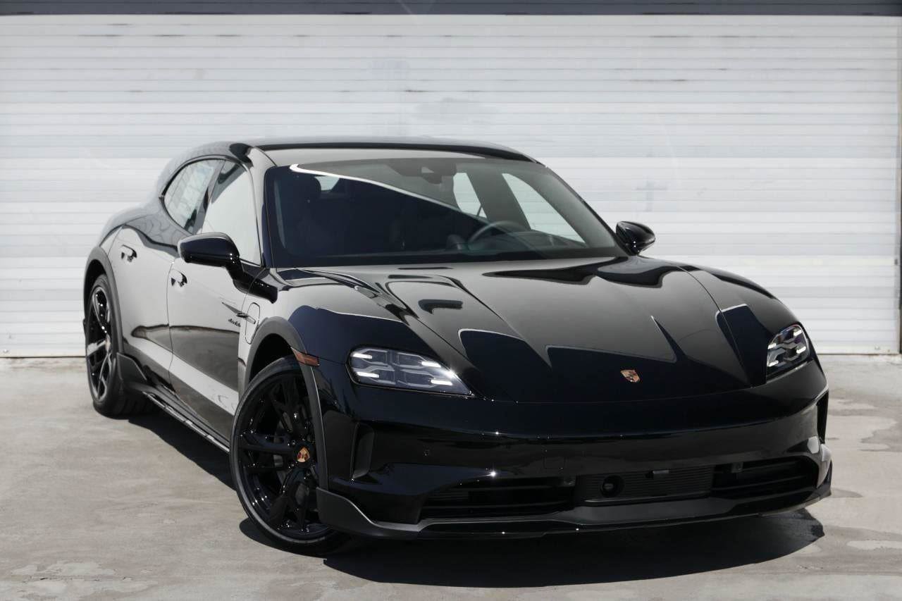 New 2025 Porsche Taycan 4S image 56