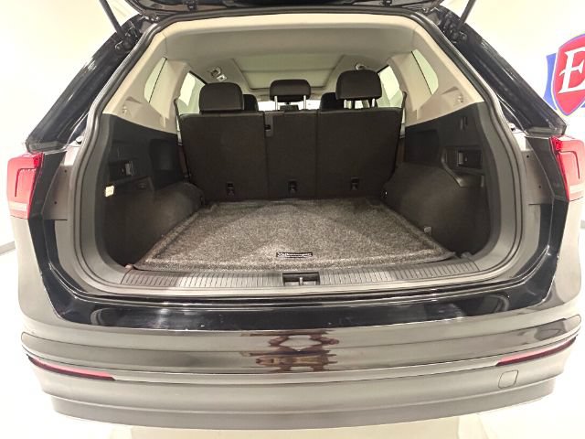 Used 2019 Volkswagen Tiguan S AWD/4WD image 9