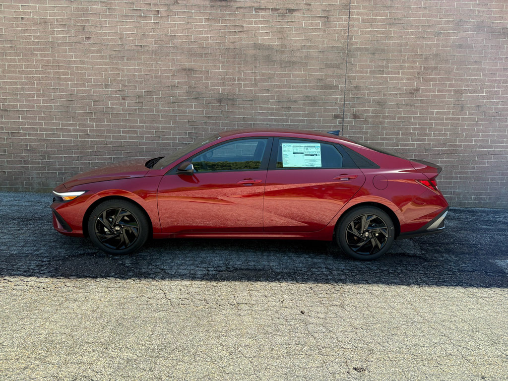 New 2026 Hyundai Elantra Sport FWD image 2