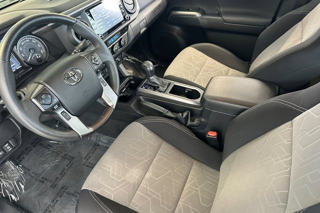 Certified 2023 Toyota Tacoma TRD Off-Road w/ Technology Package AWD/4WD image 12