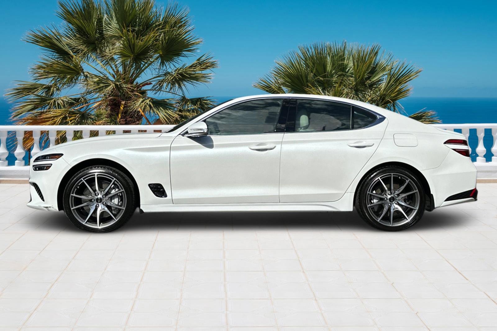 Used 2025 Genesis G70 2.5T image 8