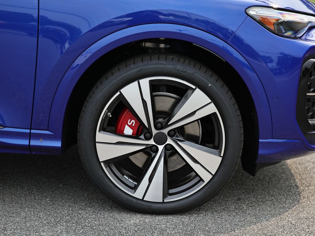 New 2026 Audi SQ5 Prestige AWD/4WD image 5