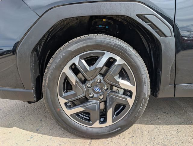 Used 2025 Subaru Forester Limited image 10