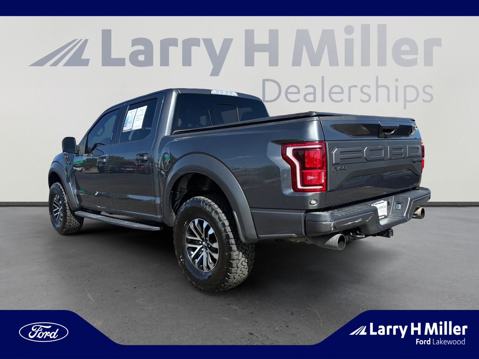 Used 2020 Ford F150 Raptor w/ Equipment Group 802A Luxury AWD/4WD image 3