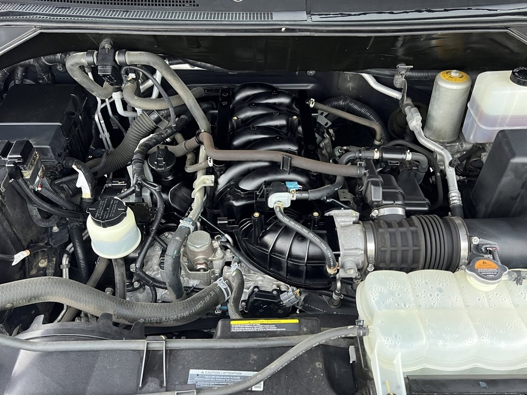 Used 2019 Nissan NV 3500 SL image 31