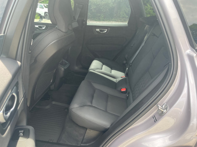 Used 2026 Volvo XC60 B5 Plus AWD/4WD image 21