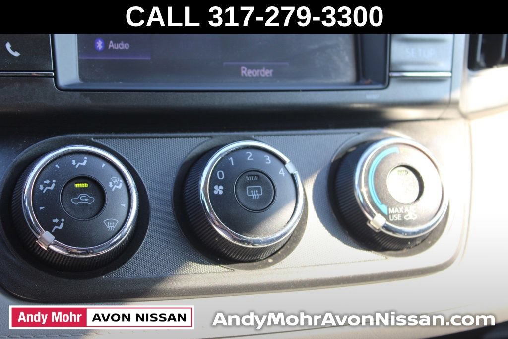 Used 2014 Toyota RAV4 LE FWD image 34