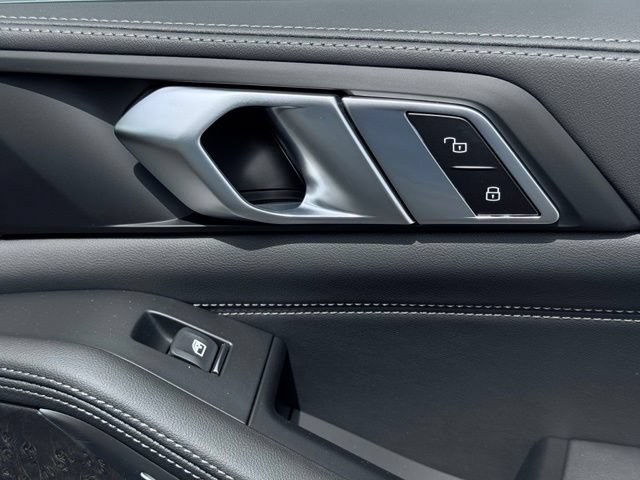 New 2026 BMW X5 xDrive40i w/ Premium Package AWD/4WD image 21