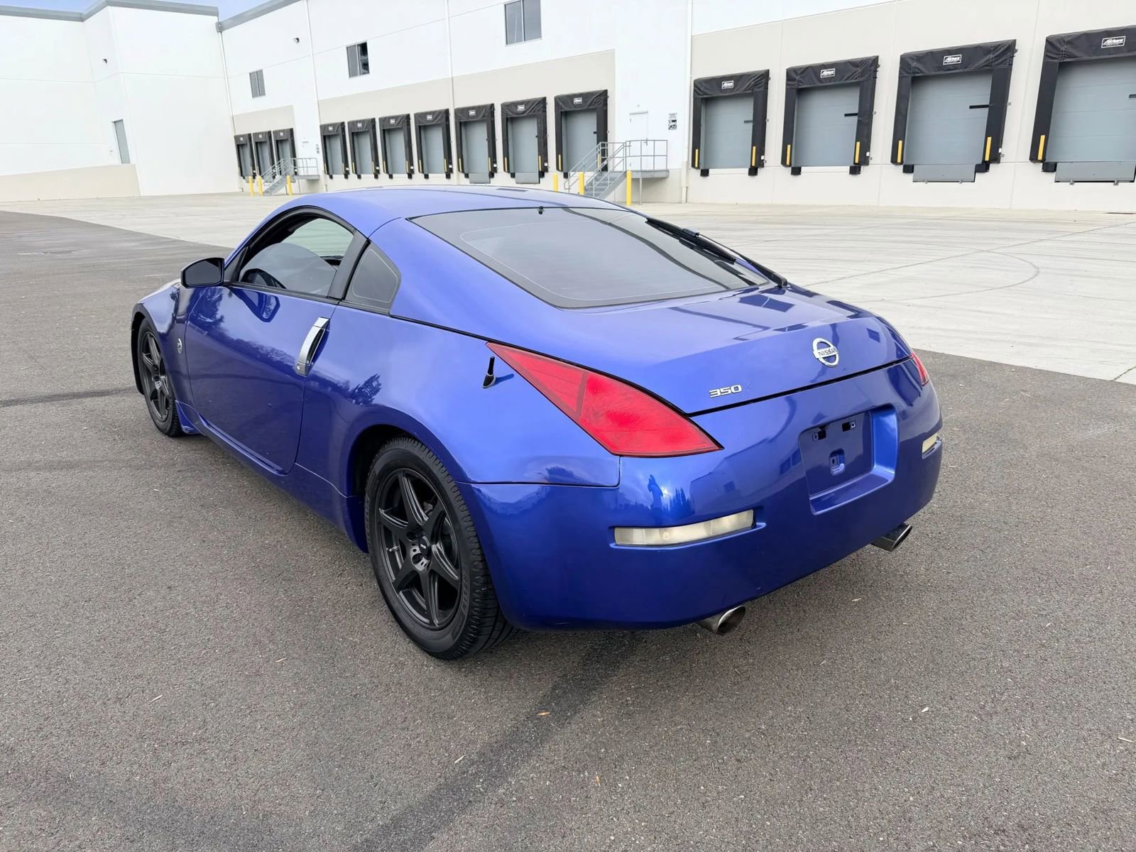 Used 2005 Nissan 350Z Enthusiast RWD image 3