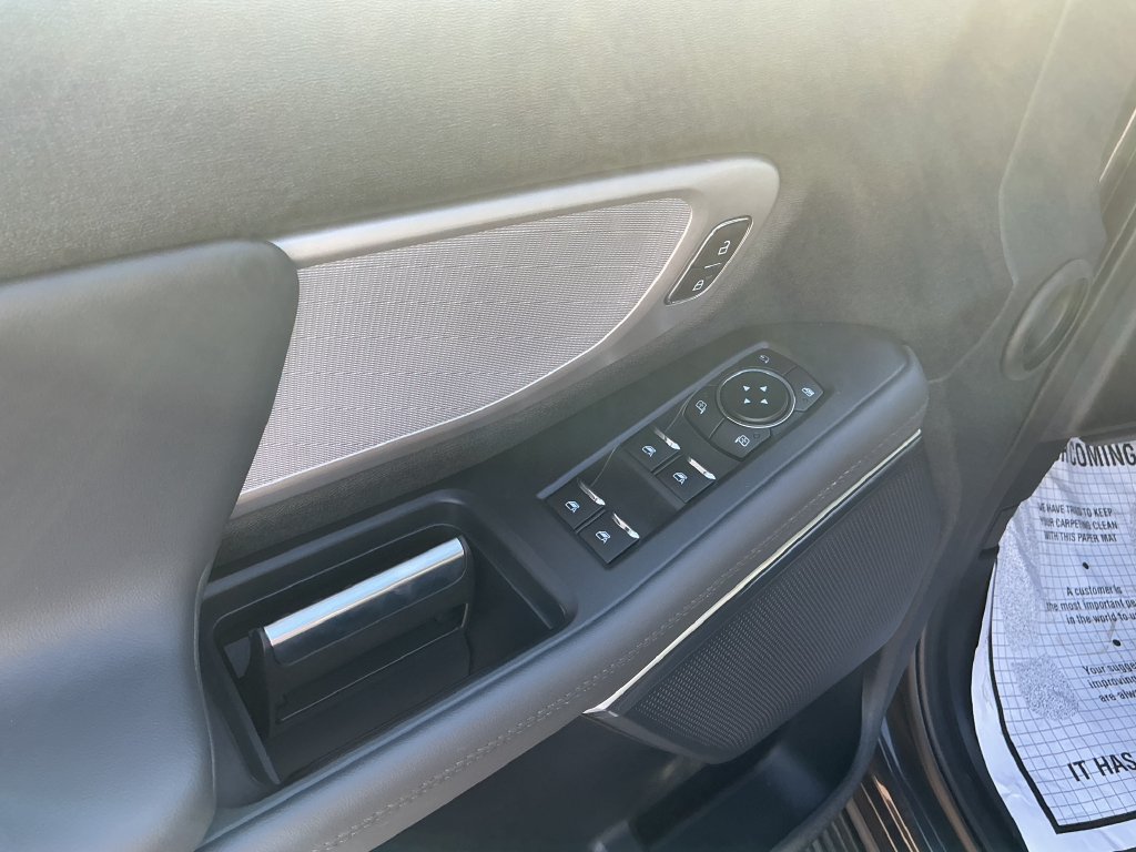 New 2026 Ford Expedition Active AWD/4WD image 18