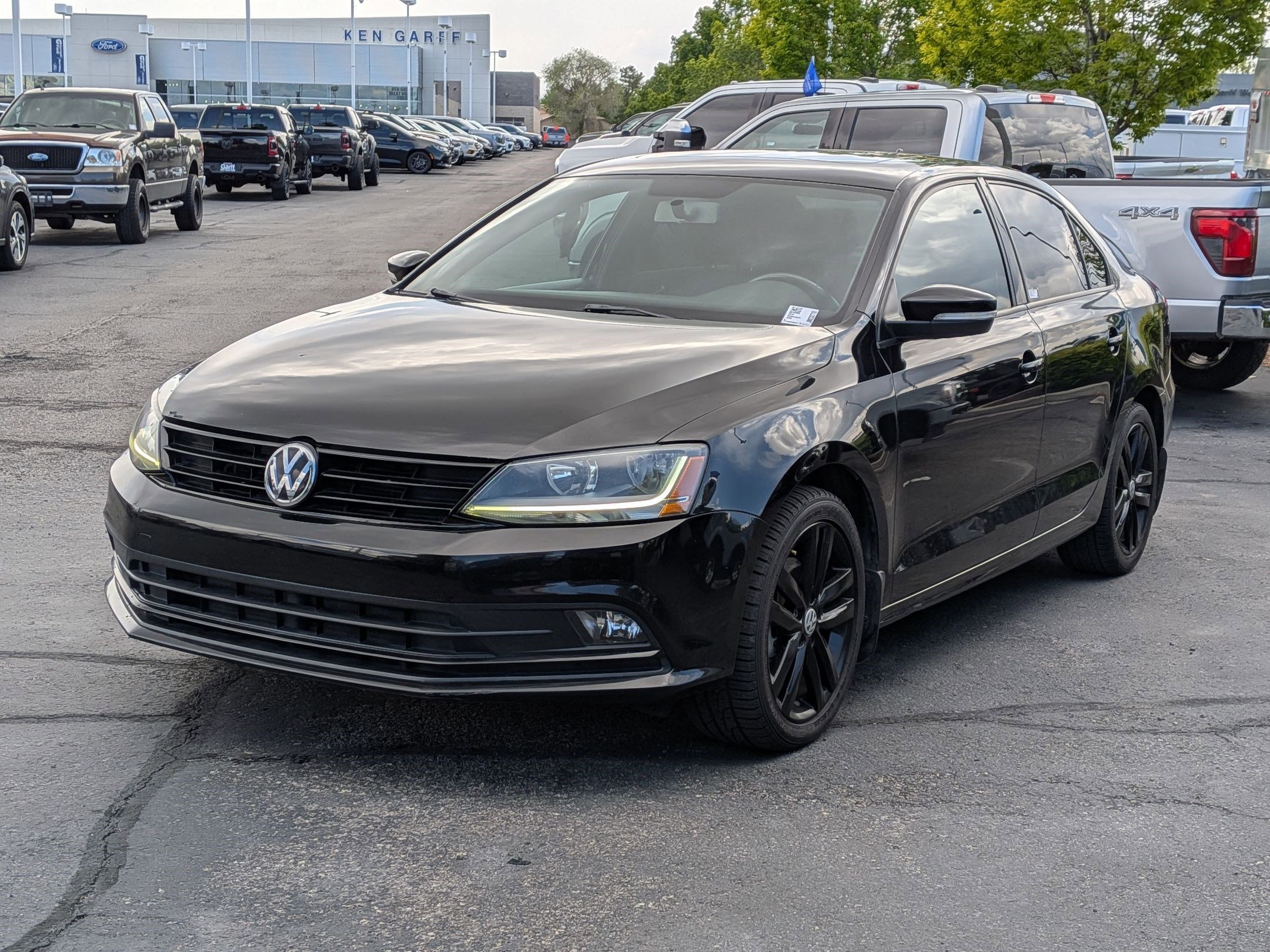 Used 2018 Volkswagen Jetta Sport FWD image 10