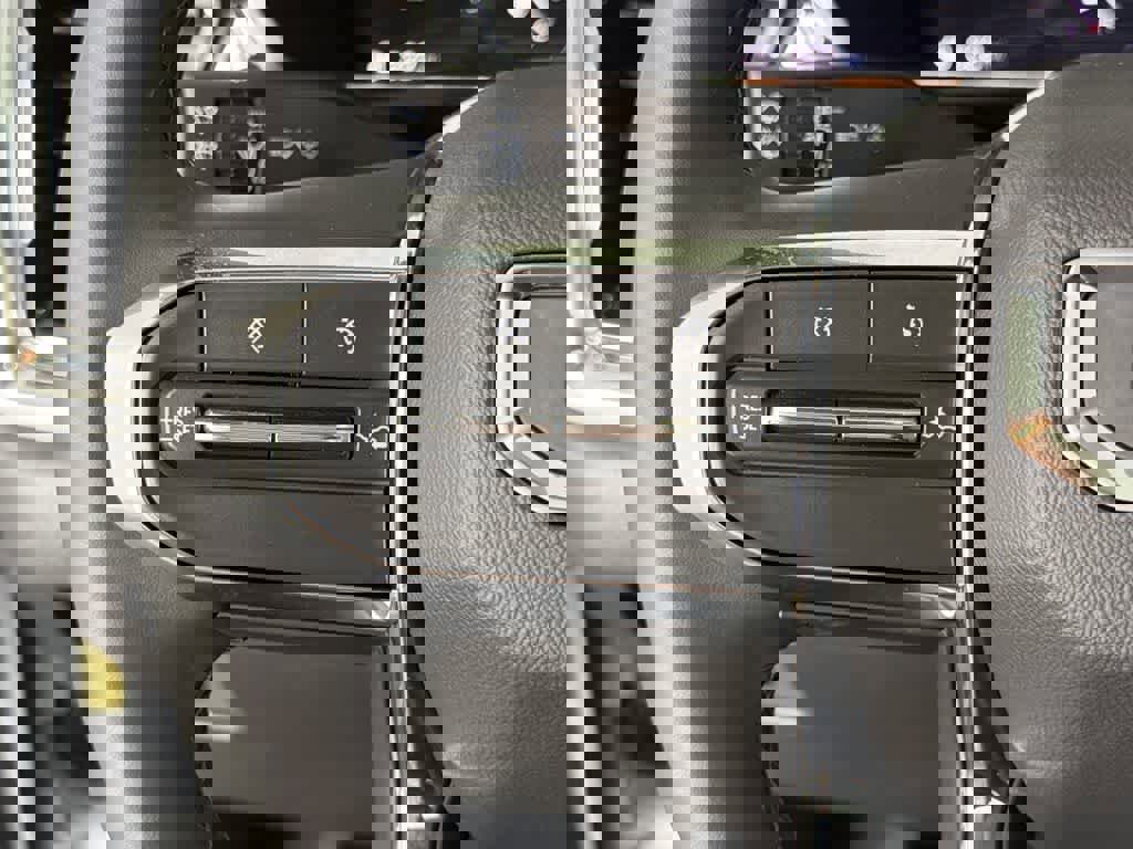 New 2026 GMC Canyon Elevation w/ Convenience Package image 45