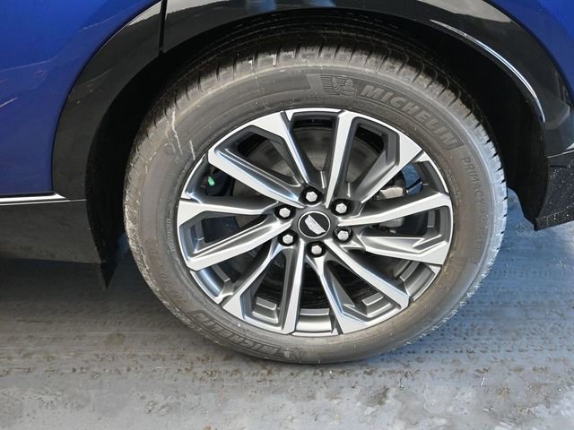 New 2025 Cadillac Lyriq Sport image 10