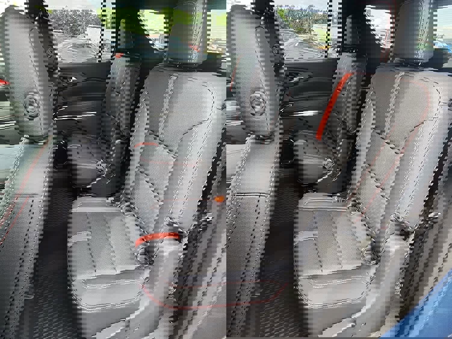 New 2026 Chevrolet Traverse RS w/ LPO, Floor Liner Package image 8