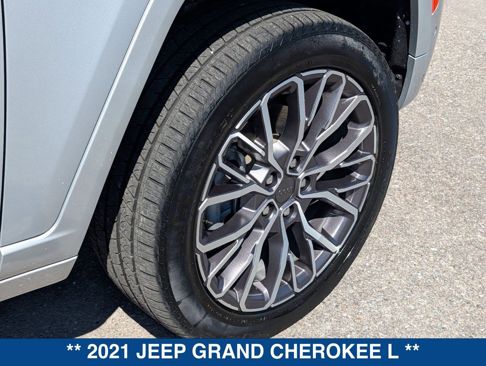 Used 2021 Jeep Grand Cherokee L Summit image 12