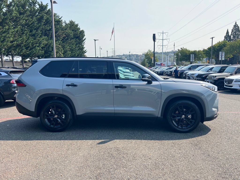 Used 2025 Toyota Grand Highlander AWD Hybrid image 8