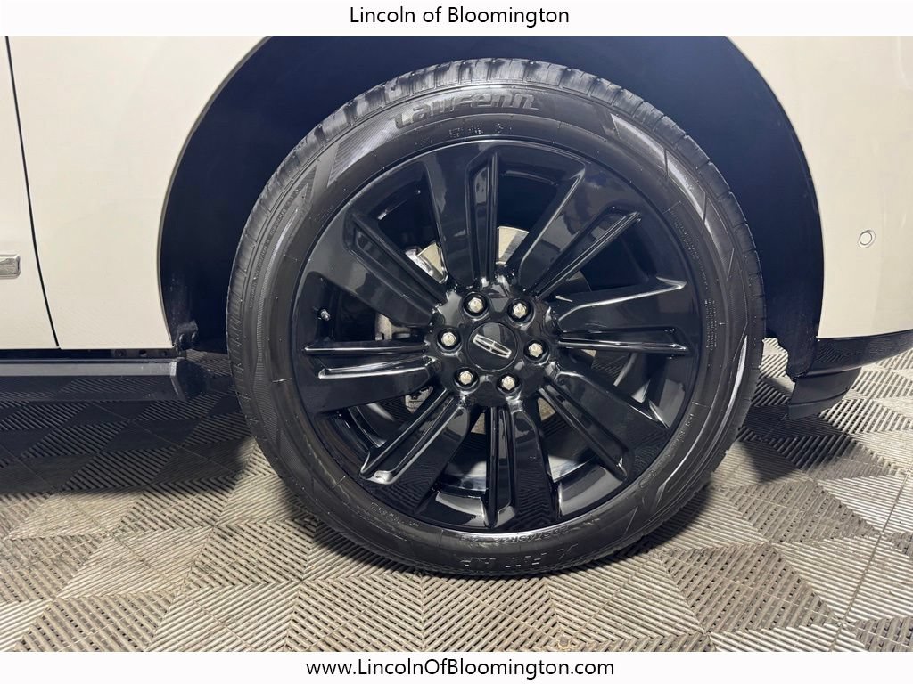 Certified 2023 Lincoln Navigator Reserve AWD/4WD image 25