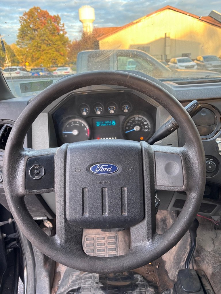 Used 2011 Ford F250 XL w/ FX4 Off Road Pkg AWD/4WD image 13