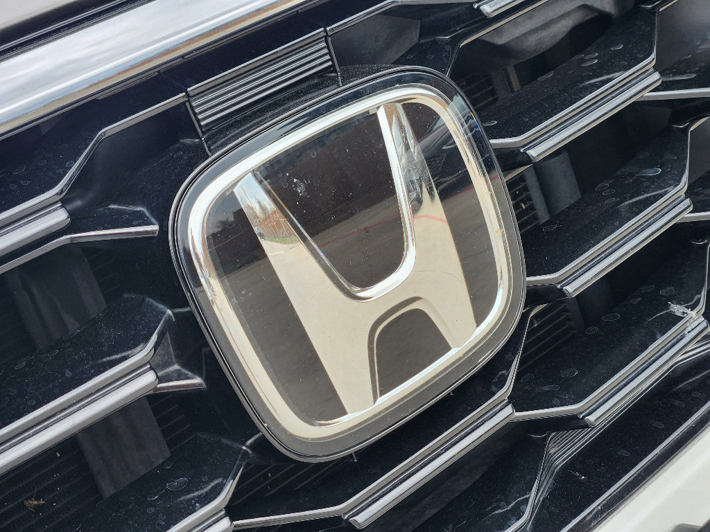 Used 2024 Honda Pilot Touring image 12