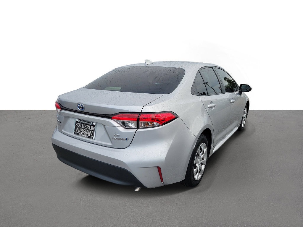 Used 2024 Toyota Corolla LE FWD image 3
