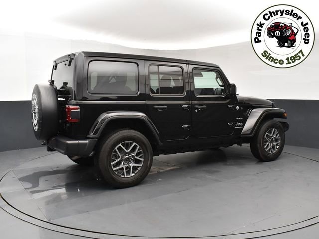 Used 2024 Jeep Wrangler Unlimited Sahara w/ Technology Group AWD/4WD image 6