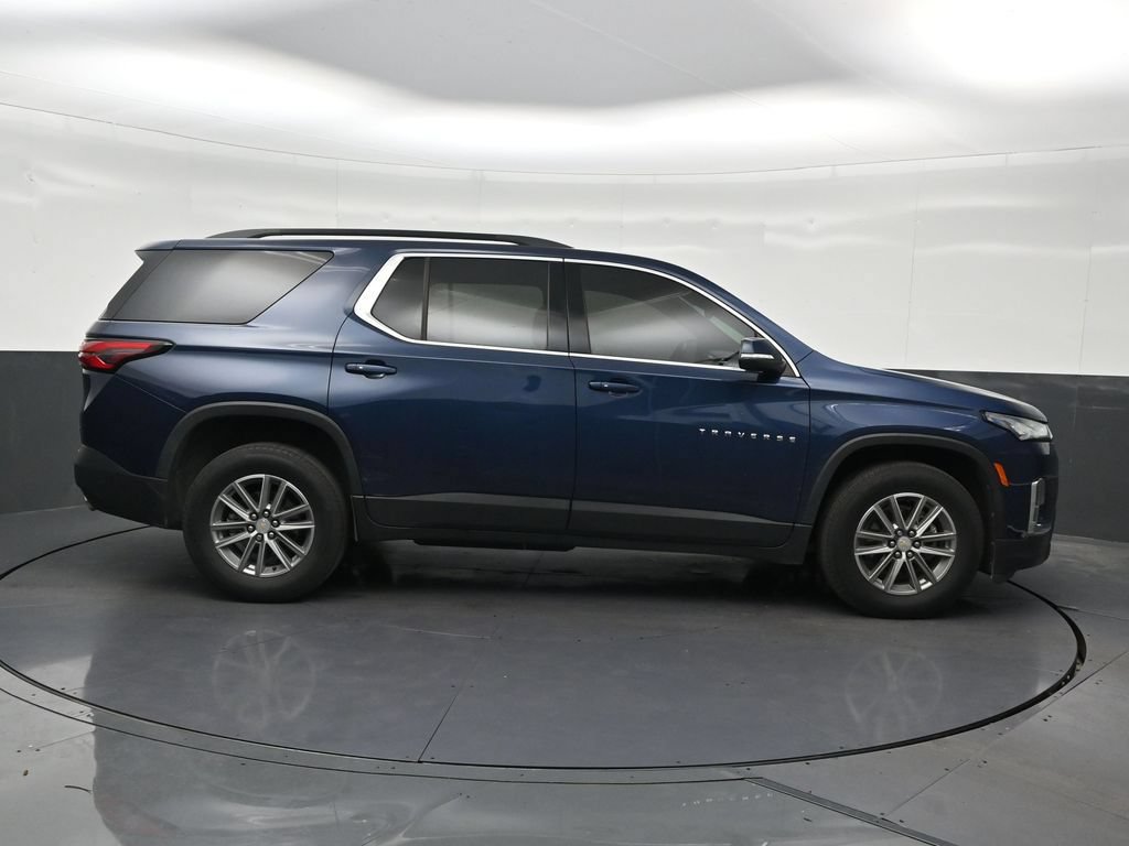 Used 2023 Chevrolet Traverse LT FWD image 7
