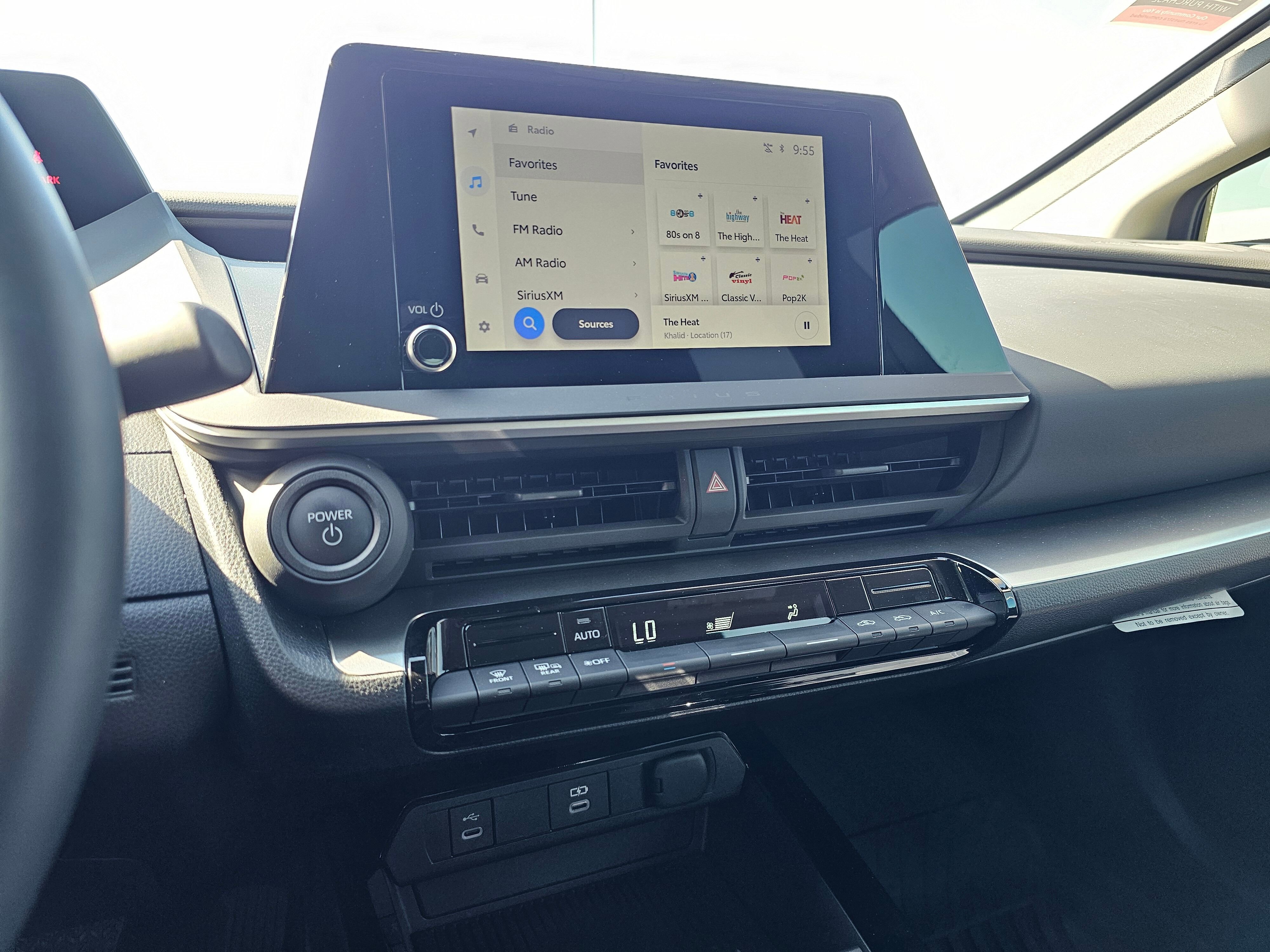 Used 2024 Toyota Prius LE image 52