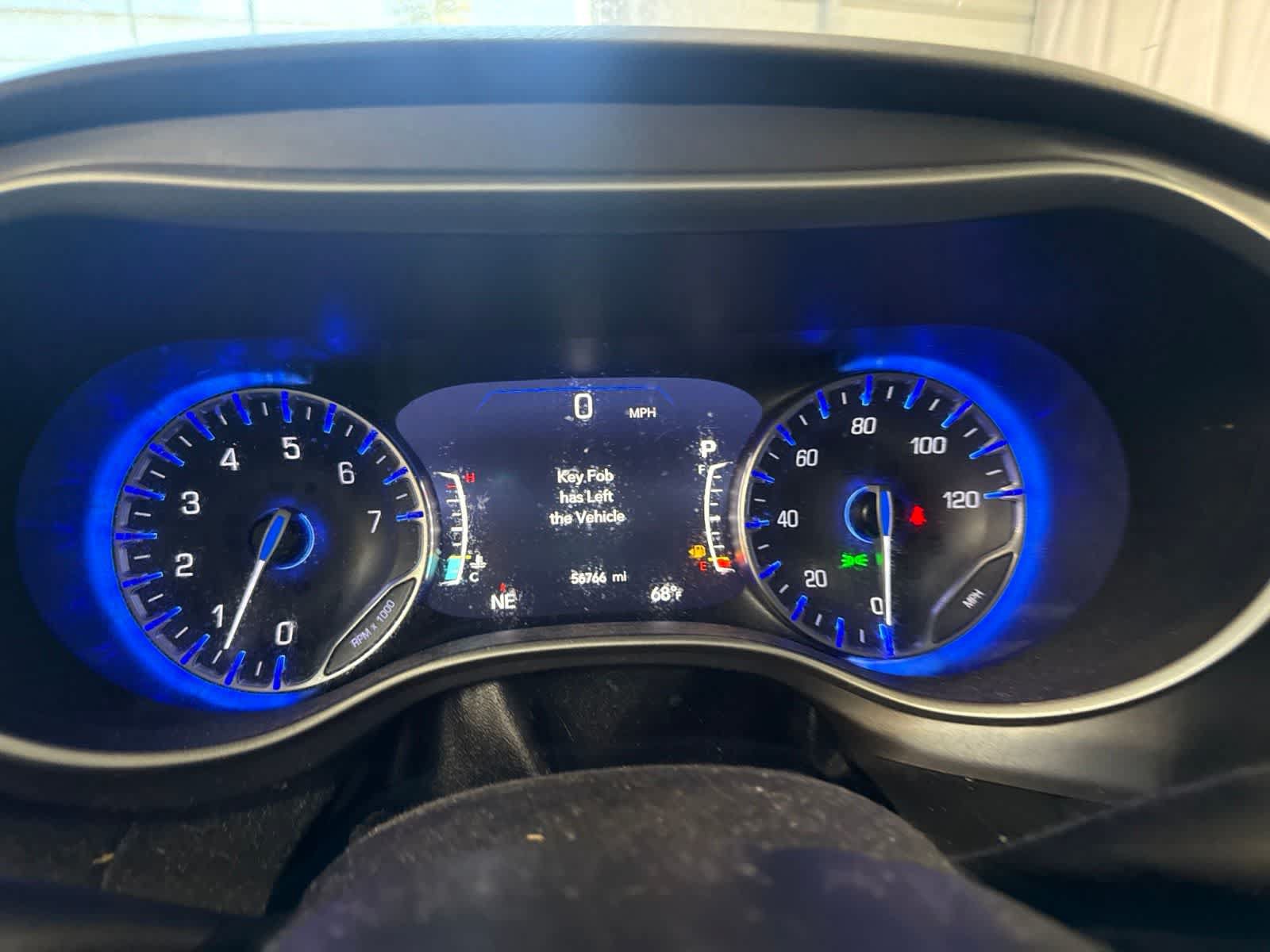 Used 2022 Chrysler Pacifica Touring-L FWD image 22